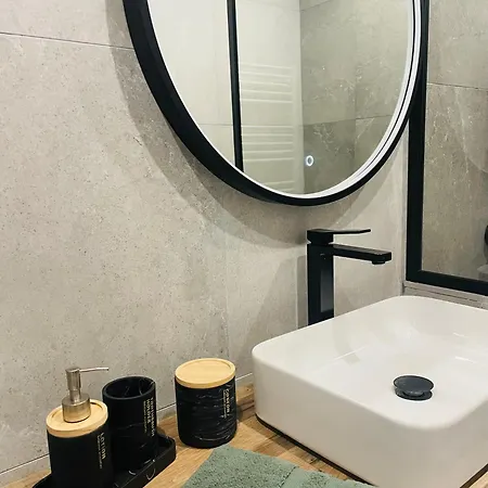 Les Thermes Apartament